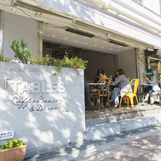 TABLS Coffee Bakery＆Diner 南堀江店